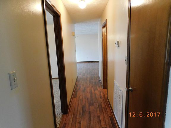 5th image of 64 Joyce Dr