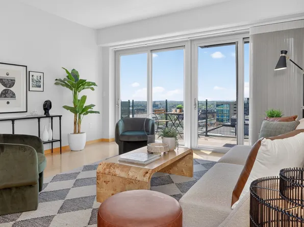 25 Channel Center St Unit 1107, Boston, MA 02210