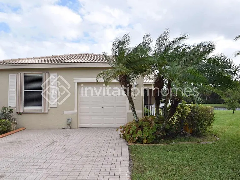 8542 Water Cay — Photo 1