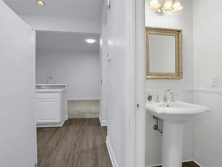 148 S Thornton Ave — Photo 20