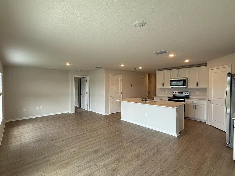12431 Hopscotch Ave — Photo 11