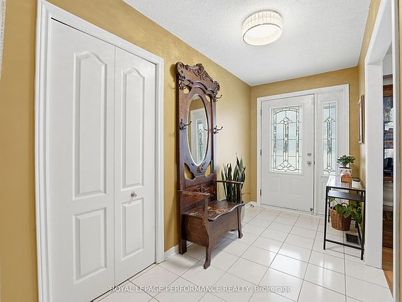 3rd image of 62 Bearbrook Rd