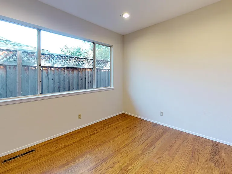 1233 Levin Ave — Photo 11