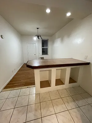 Rented by City Express Realty & Management Corp | media 6