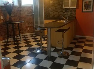 437 Broadway St #D-2, Pekin, IL 61554