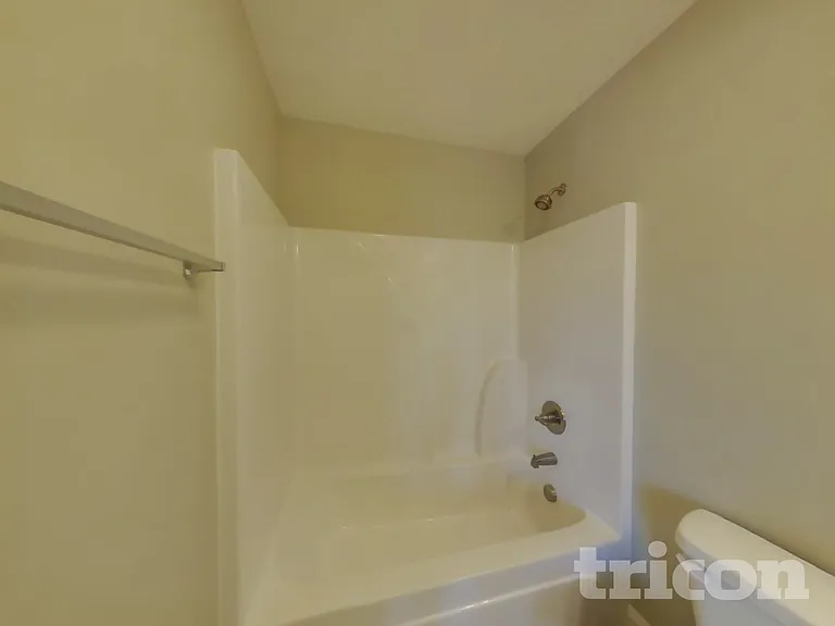 642 Berry Cir — Photo 14