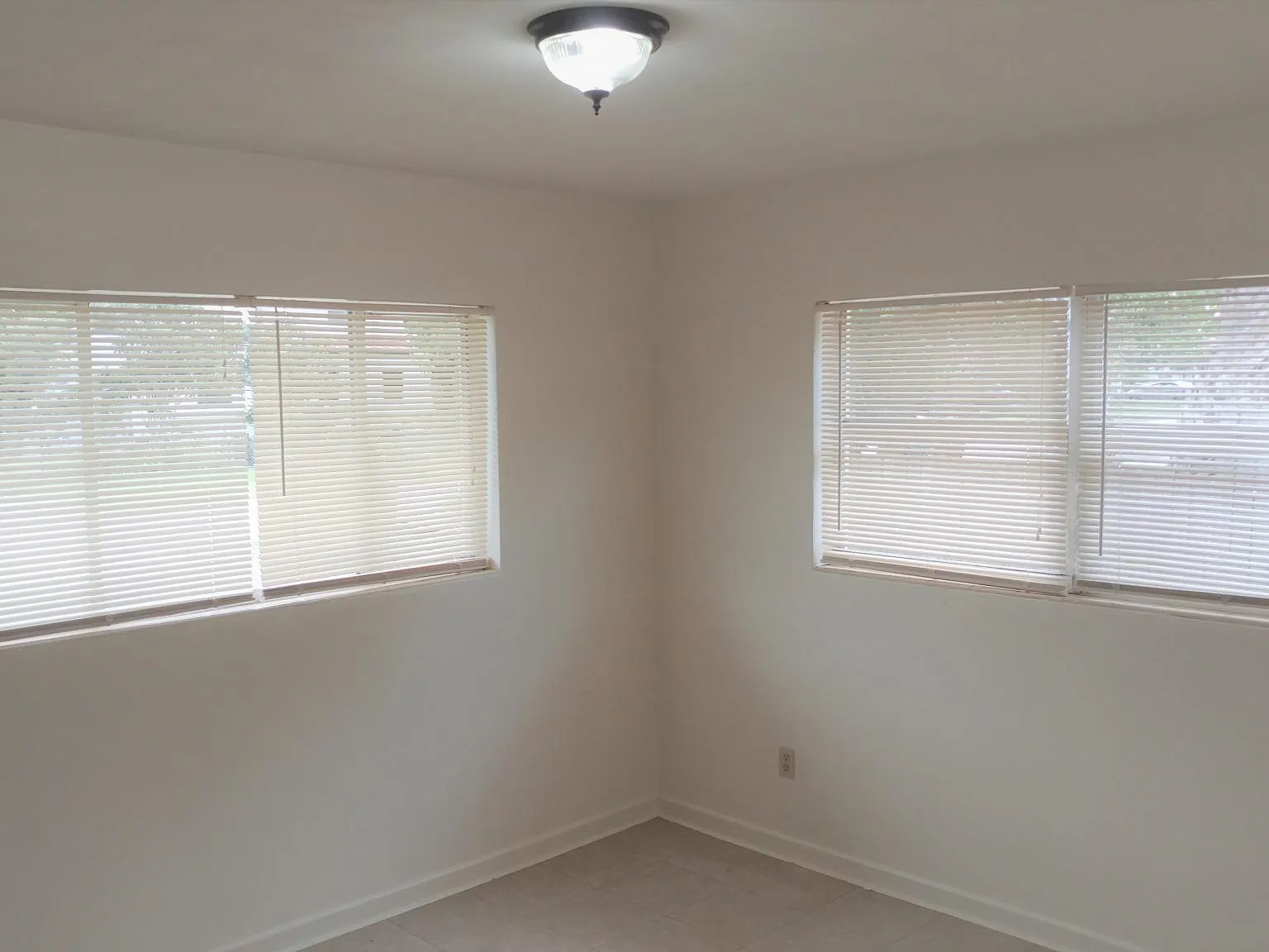 2 bed, 741 sqft, $1,490 — Photo 2