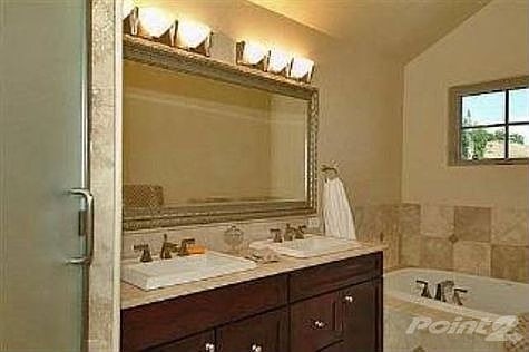highlands master bath
