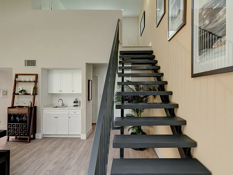 439 Stocker Apartments — Photo 37