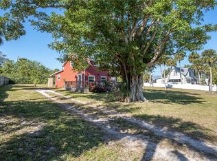 1061 Louisiana Ave, Sebastian, FL 32958