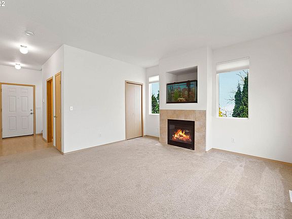 5th image of 2600 NE 98th St