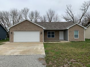 205 Campbell St, Centralia, MO 65240