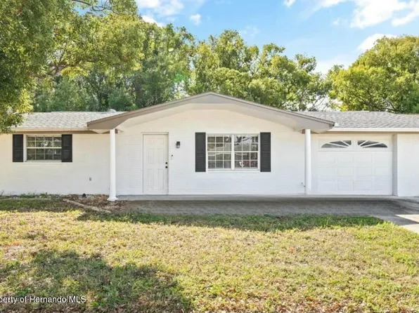 7240 Nova Scotia Dr, Port Richey, FL 34668