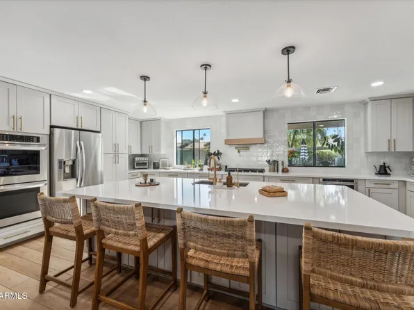 3927 E PARADISE Drive, Phoenix, AZ 85028