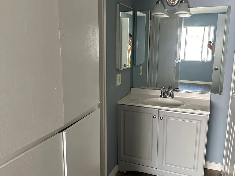 400 S. Kingsley Drive — Photo 8