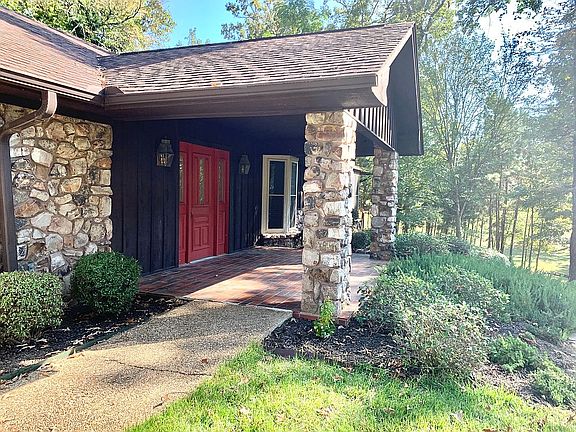 2nd image of 6506 Skyline Dr