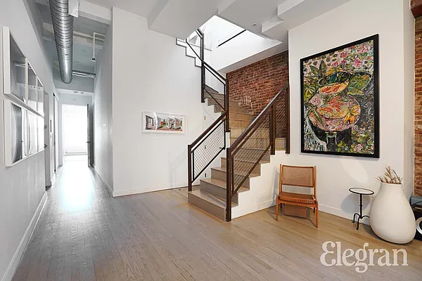 Rented by (Legacy) Elegran | media 9