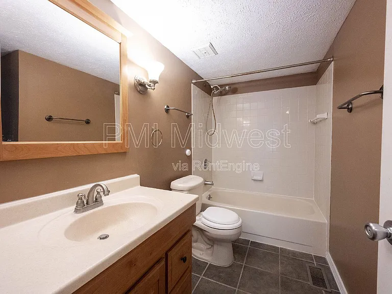 507 Conner Creek Dr — Photo 10