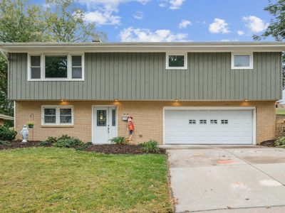 3428 Crestwood Dr, Dubuque, IA, 52002