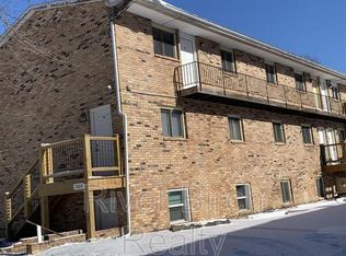 1004 S College St APT 3, Springfield, IL 62704