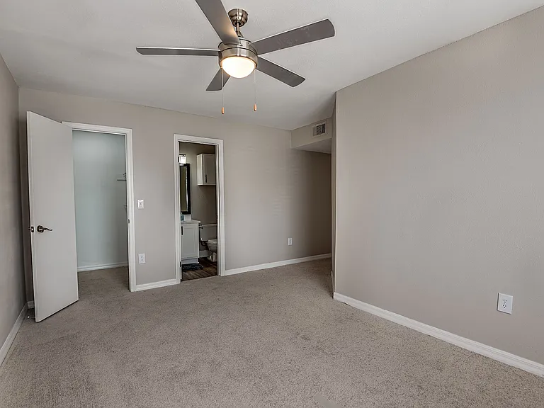 Lake Pointe — Photo 12