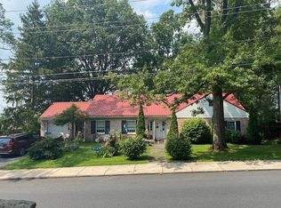 216 Spring Garden St, Ephrata, PA 17522