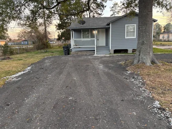 8546 Talton St, Houston, TX 77028