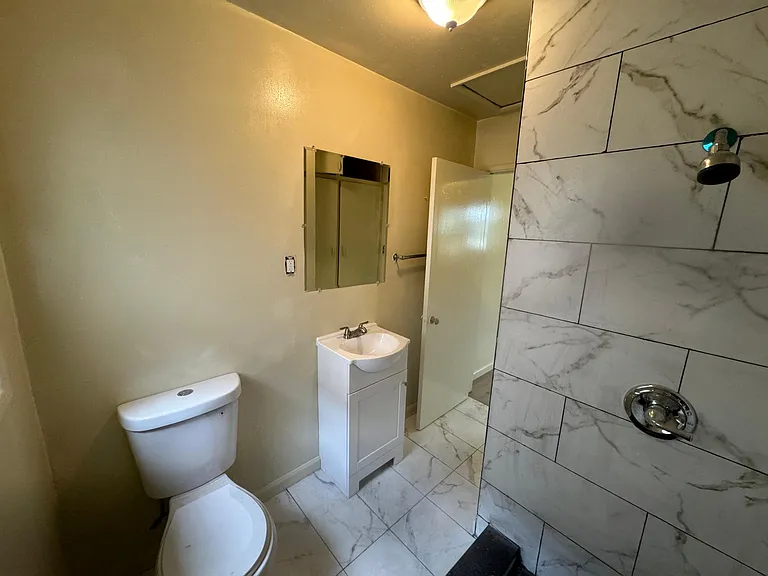 1221 S 8th St #1 — Photo 5