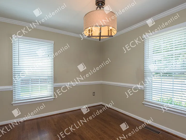 2329 Horsley Dr — Photo 12