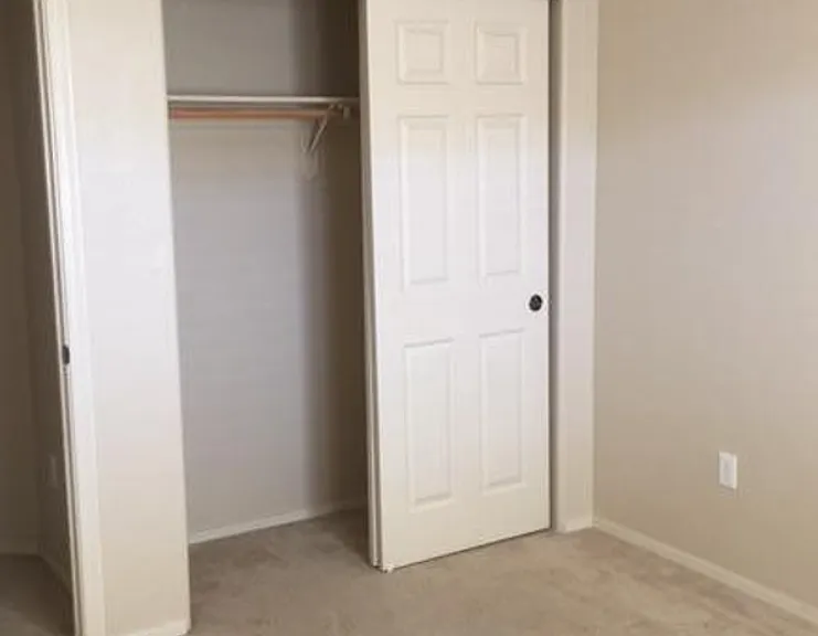 1631 W Blue Horizon St — Photo 17