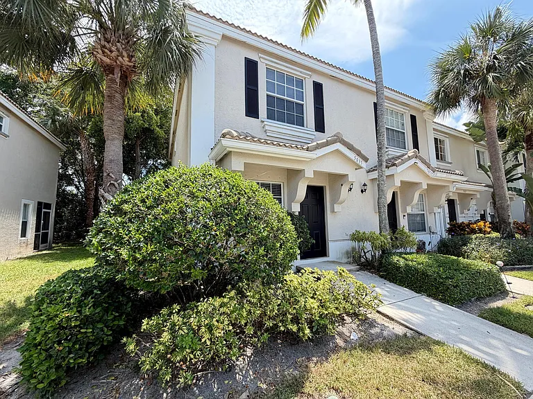 5035 Palmbrooke Cir — Photo 25