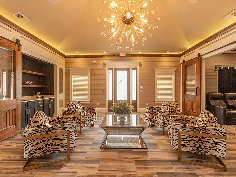 The Grand Reserve at Spring Hills — Photo 31