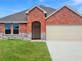 911 SW 81st St, Lawton, OK 73505