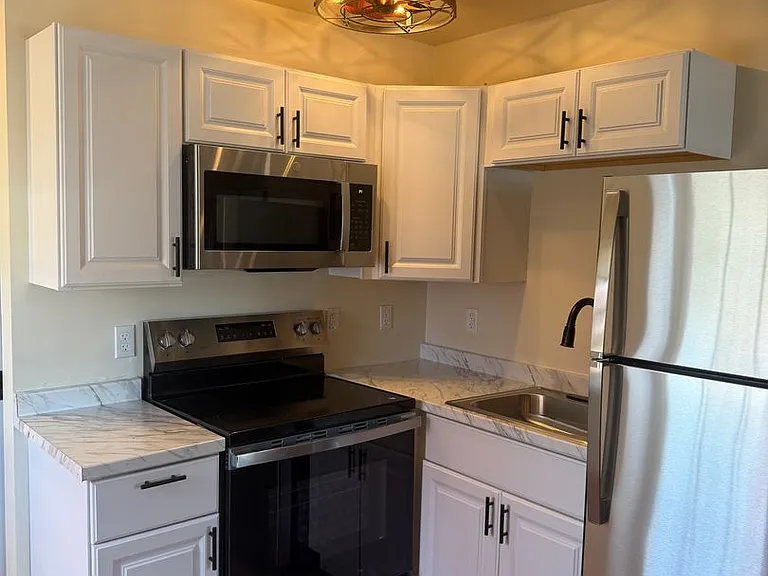 309 Main St #1 — Photo 13