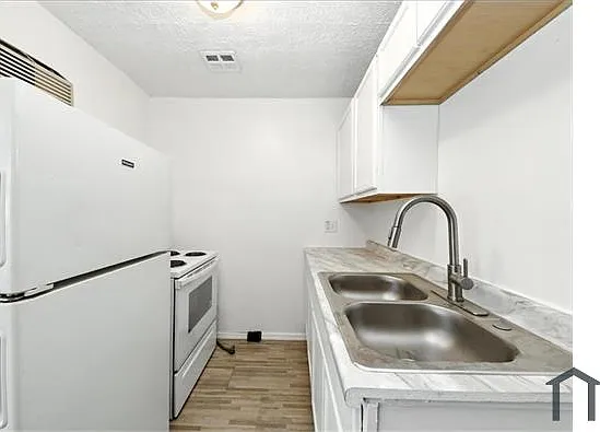 1 bed, 800 sqft, $900 — Photo 4