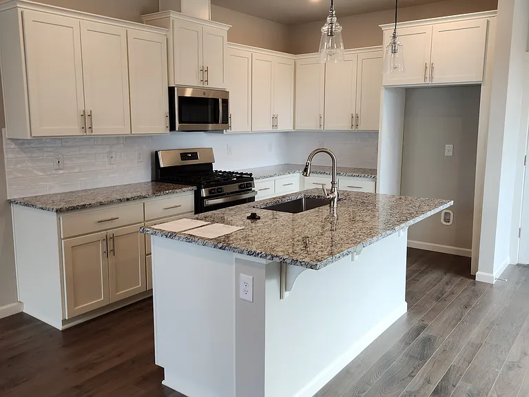 3942 SE 81st Ave — Photo 6