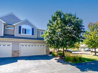 2100 Gallant Fox Cir #2100, Montgomery, IL 60538