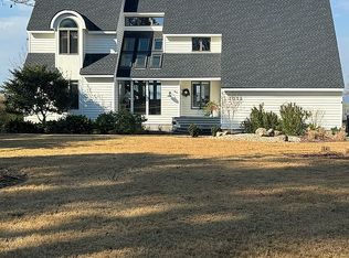 7032 Currituck Rd, Kitty Hawk, NC 27949