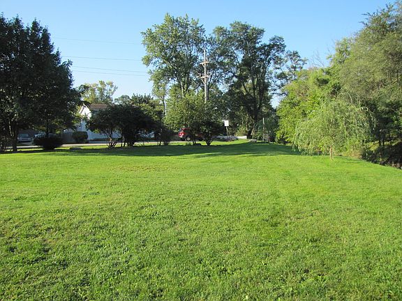2nd image of 1112 Lacey Ave