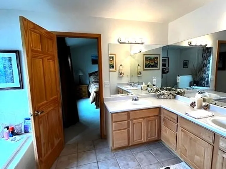 174 Robin Dr — Photo 23