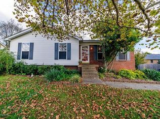 805 Rolling Ridge Cir, Simpsonville, KY 40067