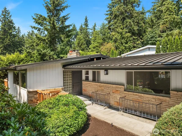 11215 Champagne Point Road NE, Kirkland, WA 98034