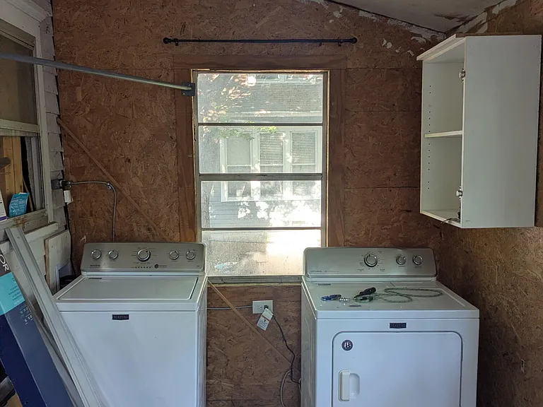 402 E Pennell St — Photo 13
