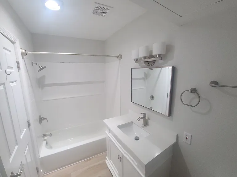 Georgia Regency Senior Apartments — Photo 7