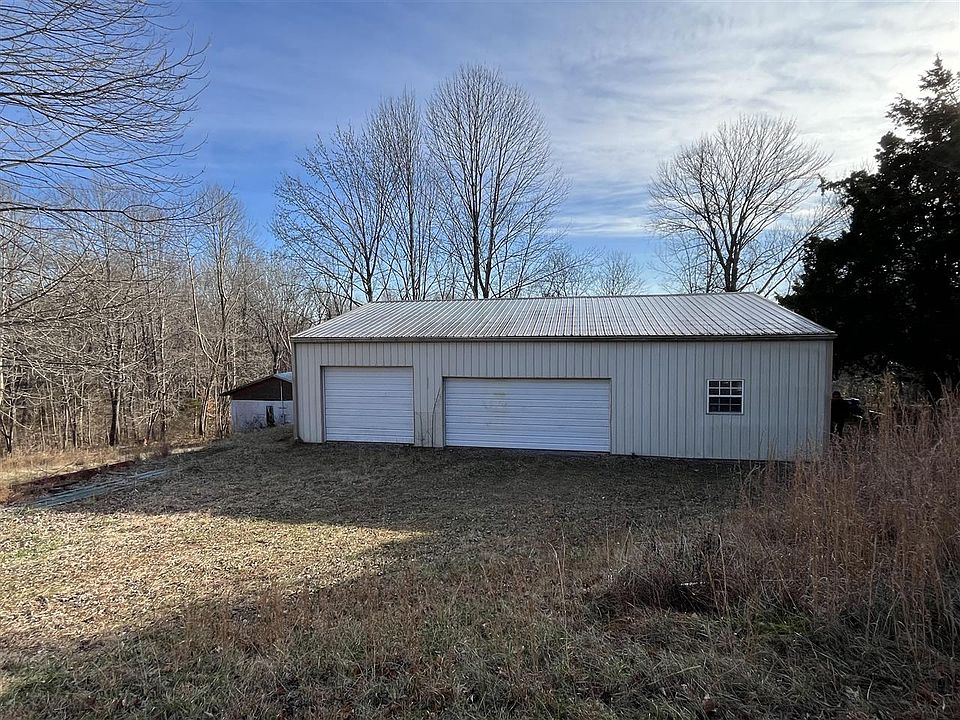 1st image of 102 Smallmouth Dr