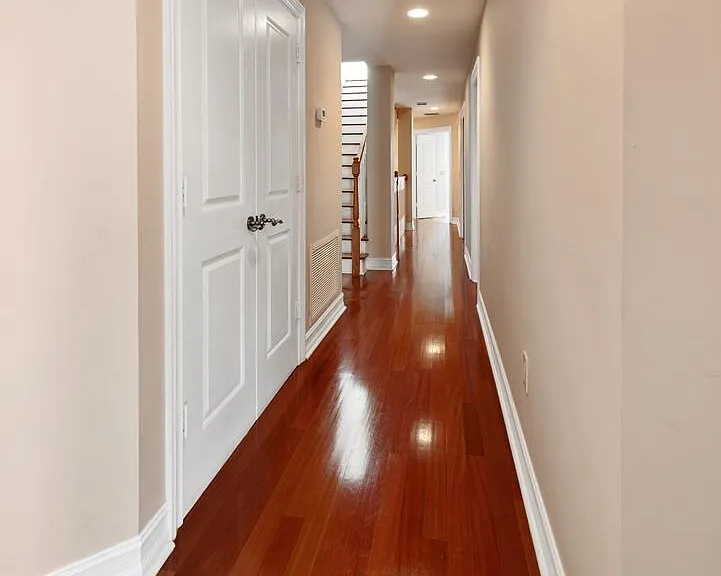 804 NE 16th Ave — Photo 10