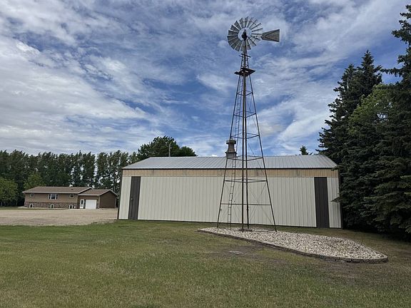 4th image of 1439 Highway 5 NE