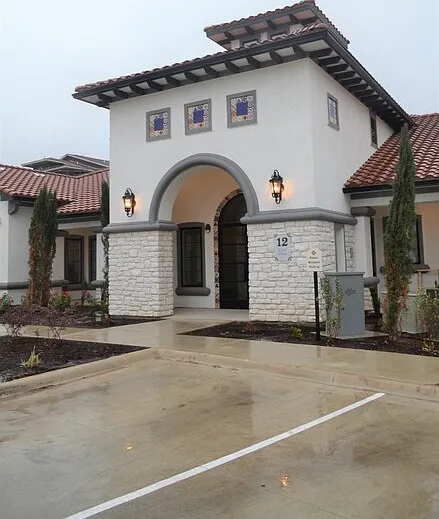 Majestic Ranch Apartment Homes — Photo 21