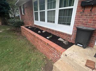 5700 Norton Rd, Alexandria, VA 22303