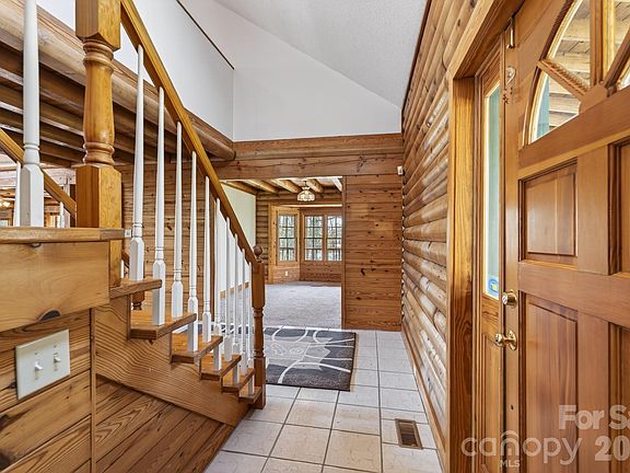 3rd image of 5981 Johnson Rd